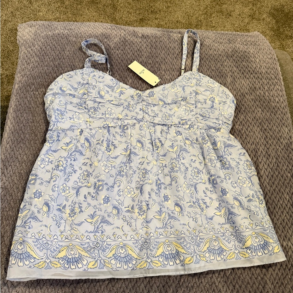 Hollister Blue and White Floral Women's Top